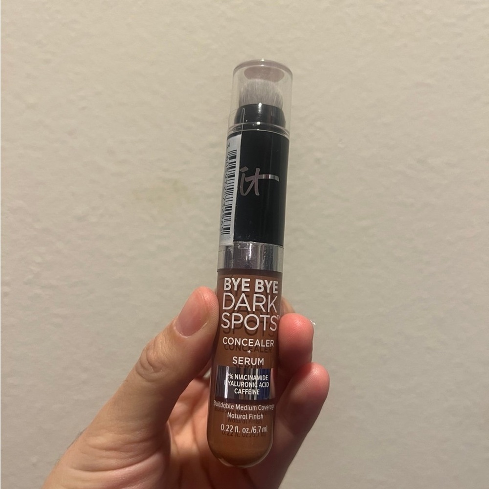 IT Cosmetics Bye Bye Dark Spots Concealer + Serum
50 rich cool